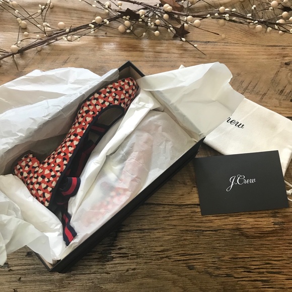 J. Crew Shoes - JCrew Lace-up pumps in heart print